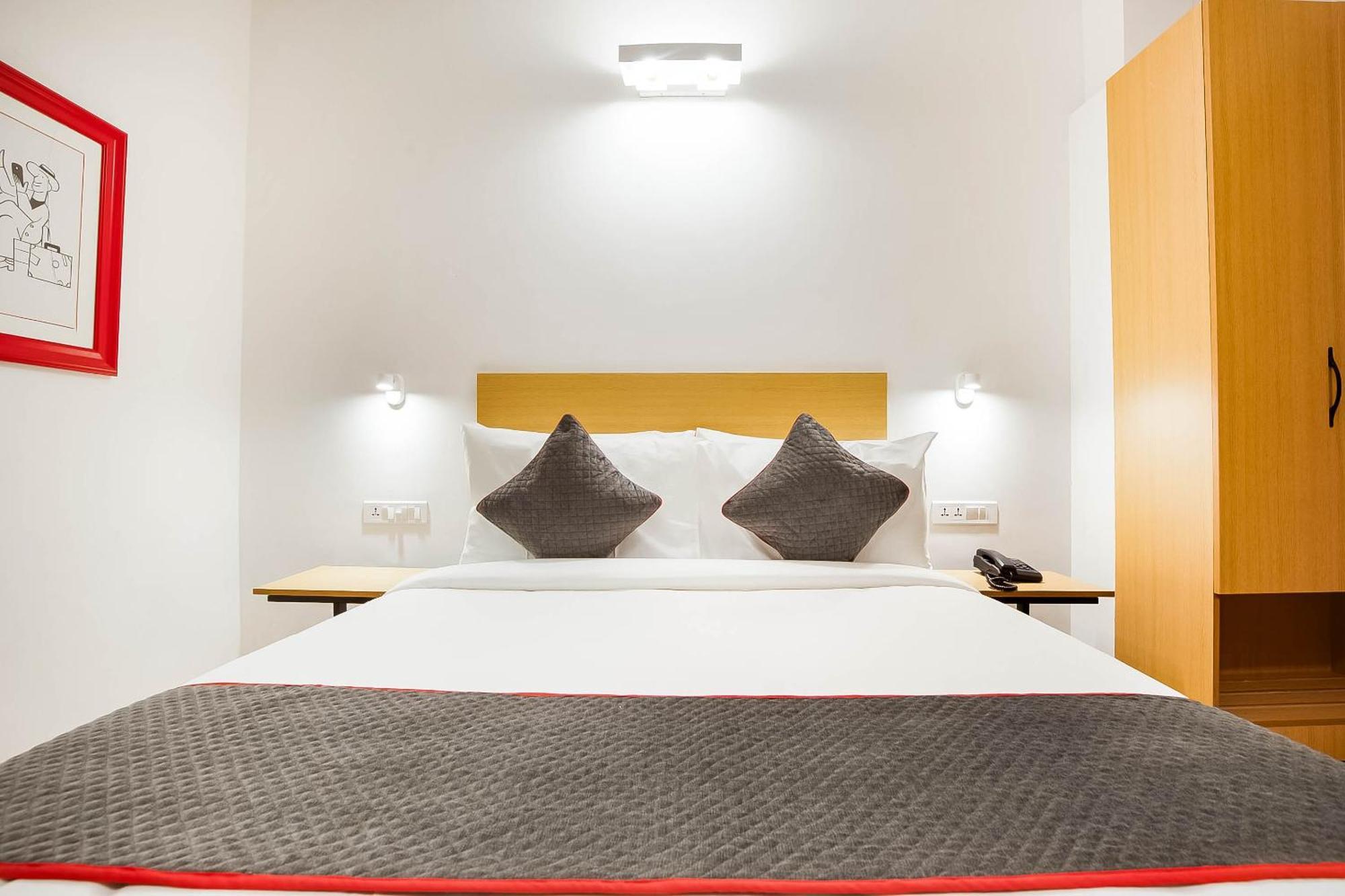 Super Townhouse Lords Inn Regency Mānglia 外观 照片