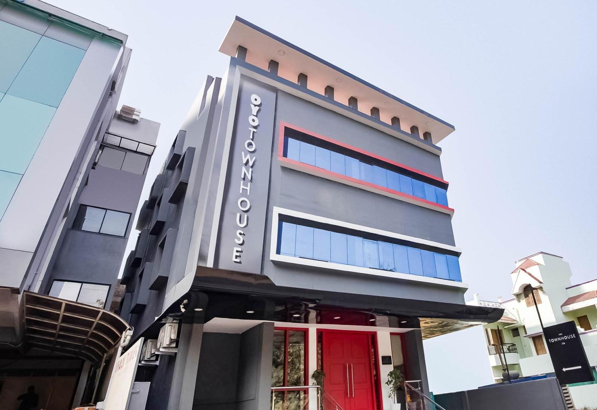 Super Townhouse Lords Inn Regency Mānglia 外观 照片