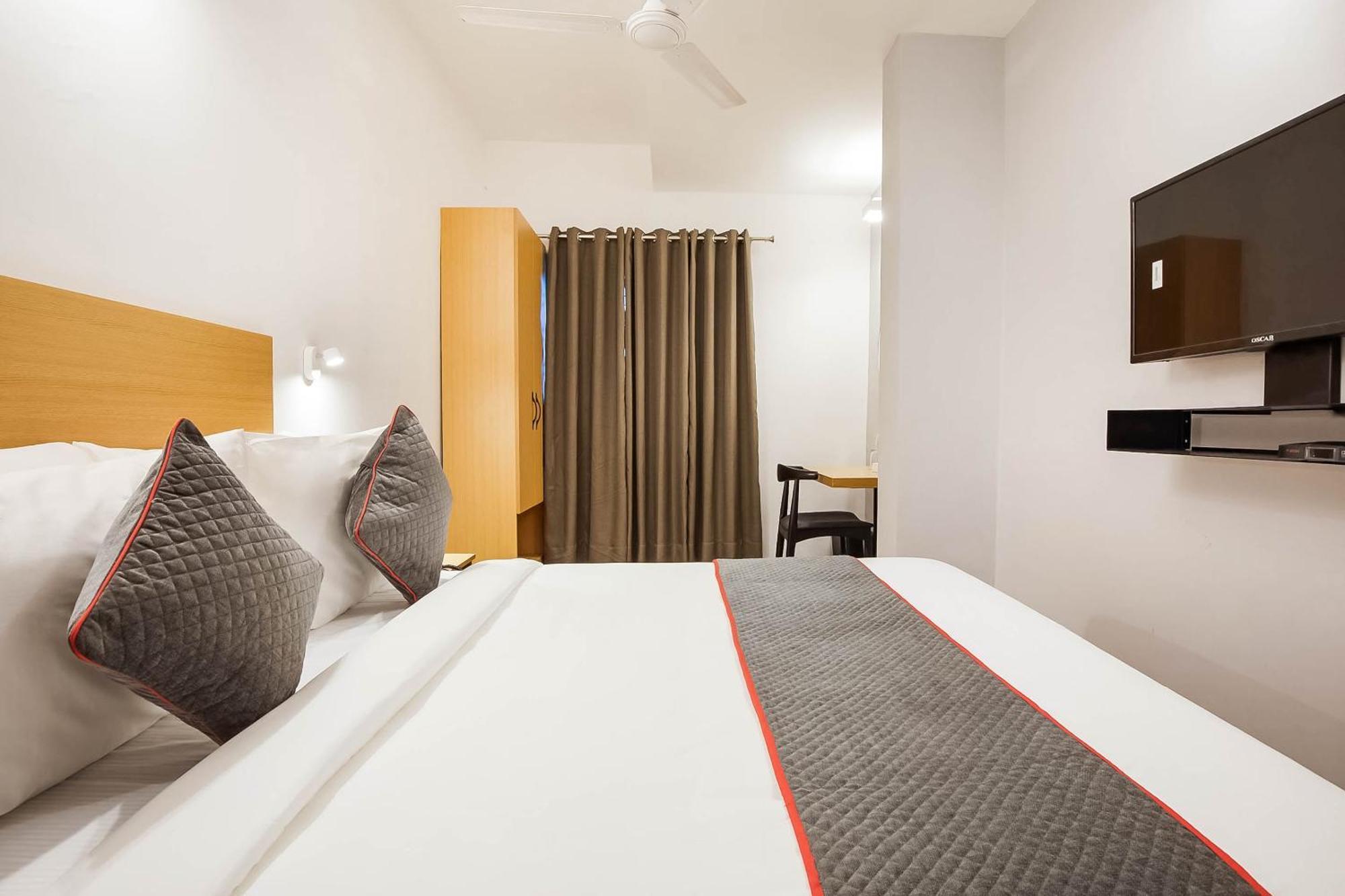 Super Townhouse Lords Inn Regency Mānglia 外观 照片