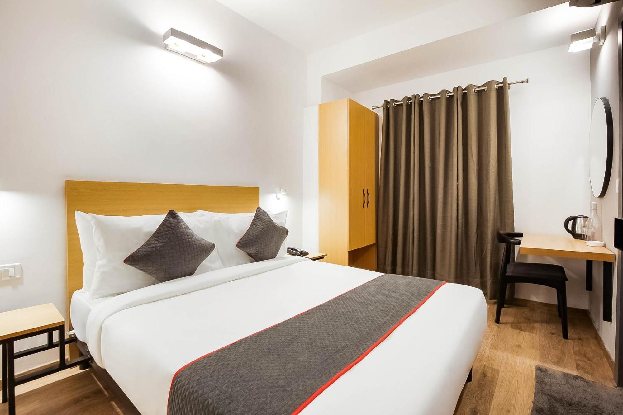 Super Townhouse Lords Inn Regency Mānglia 外观 照片